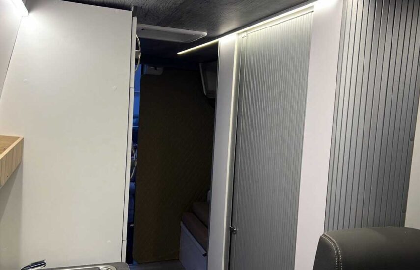 Сдвижное полотно из пластика