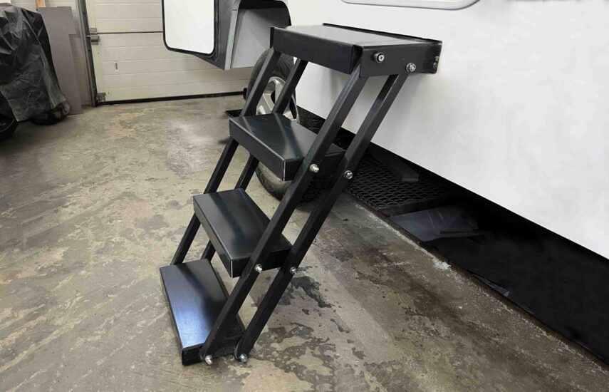 Лестница выдвижная стальная