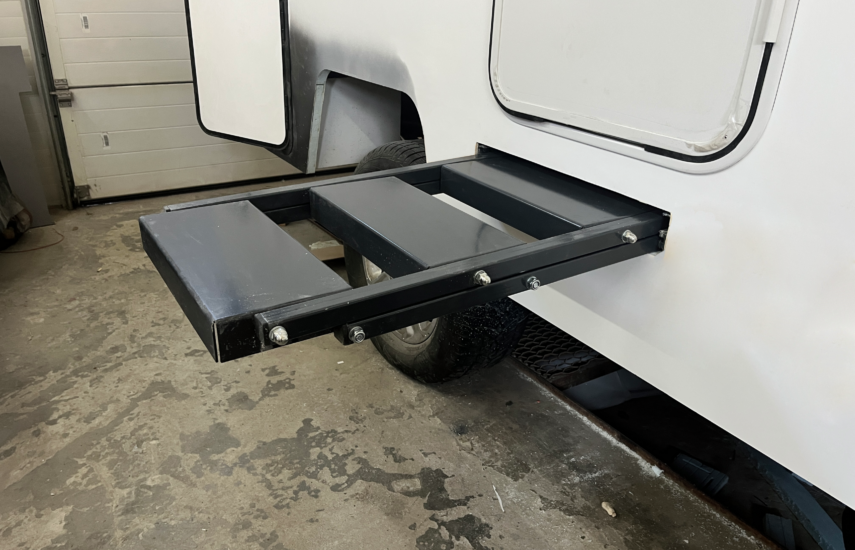 Лестница выдвижная стальная